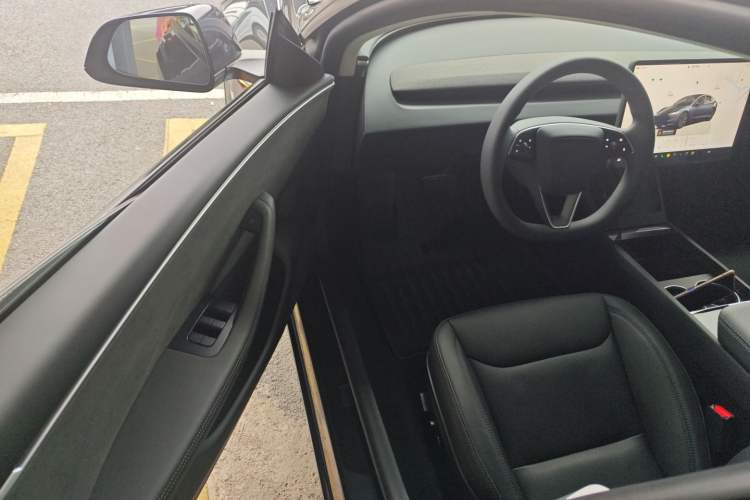 Used Tesla Model 3 2023 Long-Range All-Wheel-Drive Version