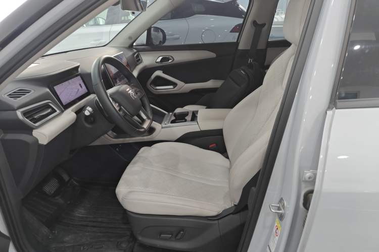 Used BYD Yuan UP 2025 Intelligent Driving Version 401 km Leading Edition Left Front Seat