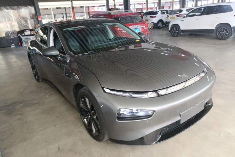 Used XPeng P7 2020 670N Front Right 45 Deg