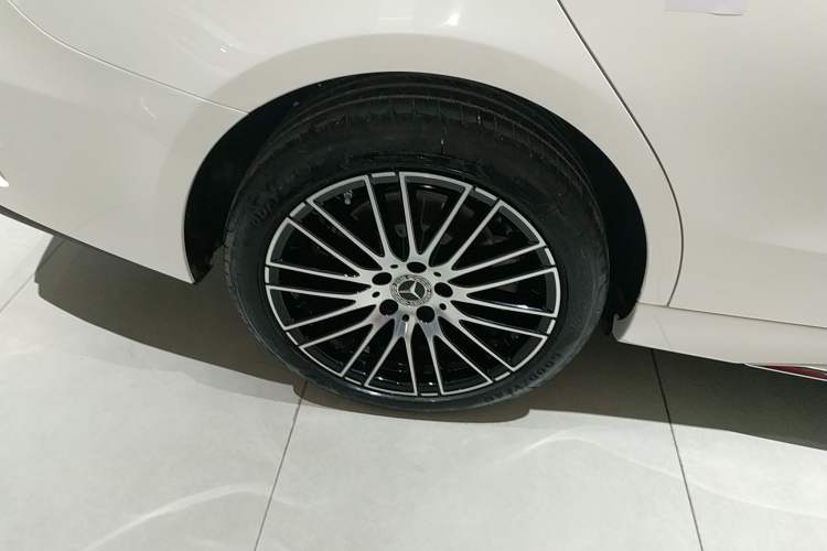 Used Mercedes-Benz C-Class 2025 Facelift C 260 L Sport Edition
