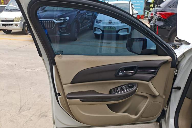 Used Chevrolet Malibu 2014 2.0L Automatic Comfort Edition