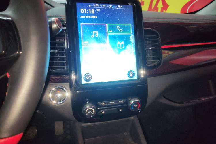 Used Chery Little Ant 2022 Sweet Pink Edition Half-Sugar Version Lithium Iron Phosphate 29.2 kWh 30 kW 301 km