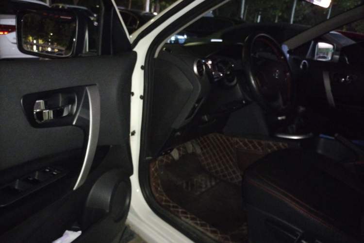 Used Nissan Qashqai 2015 2.0 XL Cool Fire MT 2WD