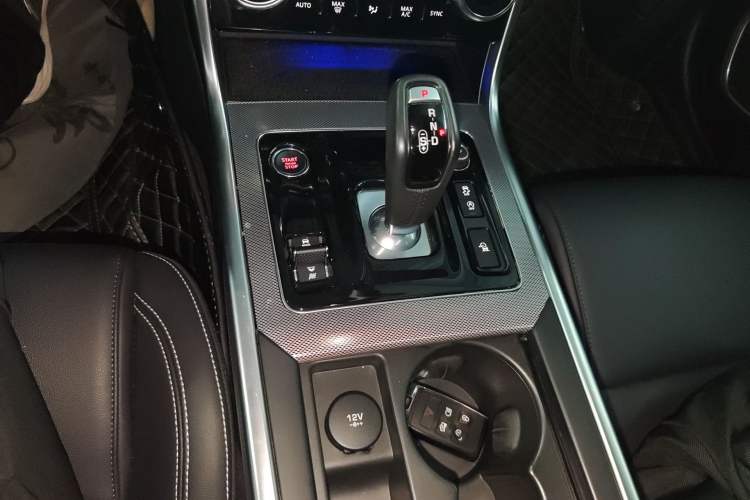 Used Jaguar XEL 2020 2.0T 200PS R-DYNAMIC Youth Sports Edition
