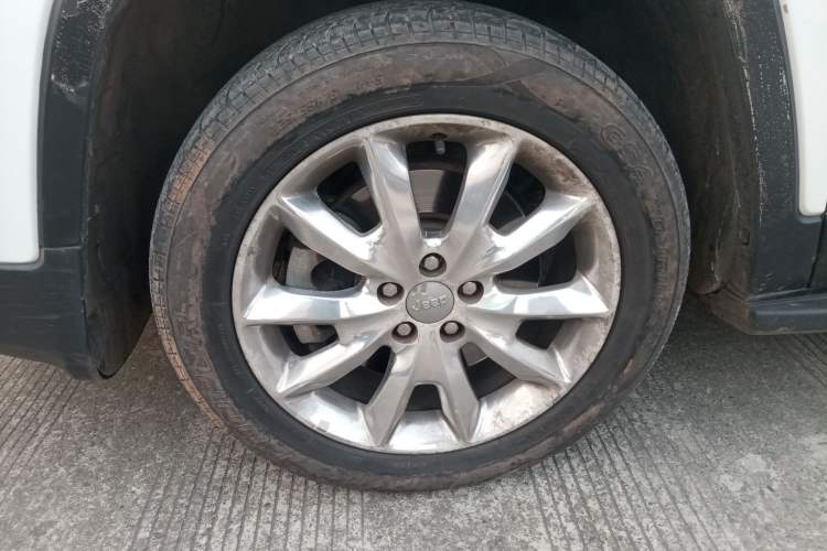 Used Jeep Cherokee 2015 2.4L Elite Edition
