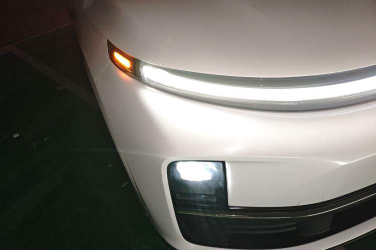 Used Li Auto L7 2023 Air model
