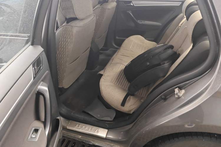 Used Volkswagen Bora 2014 1.6L Manual Fashion Edition Left Rear Seat