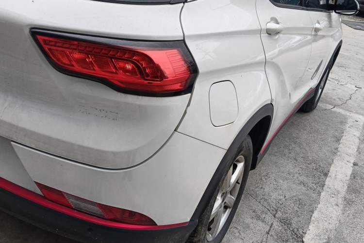 Used Dongfeng Fengon 500 2022 1.5L CVT Enjoyment Version
