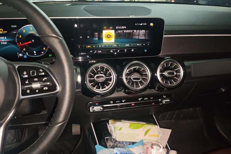 Used Mercedes-Benz GLB 2020 Facelift GLB 200 Fashion Edition Audio And AC Panel