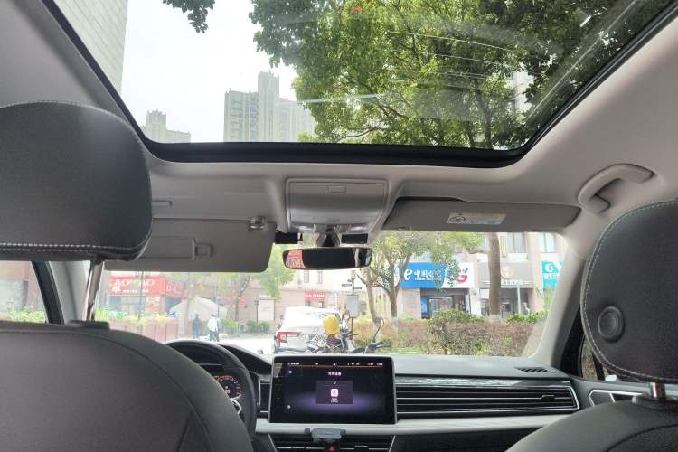 Used Volkswagen Tiguan L 2022 330TSI Automatic Two-Wheel Drive R-Line Enhanced Edition Headliner