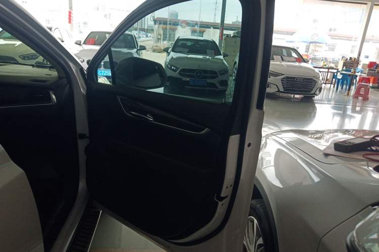 Used Cadillac XT5 2016 25T Luxury Model