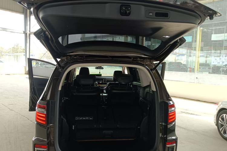 Used Honda Elysion 2019 2.0L Hybrid Luxury Edition