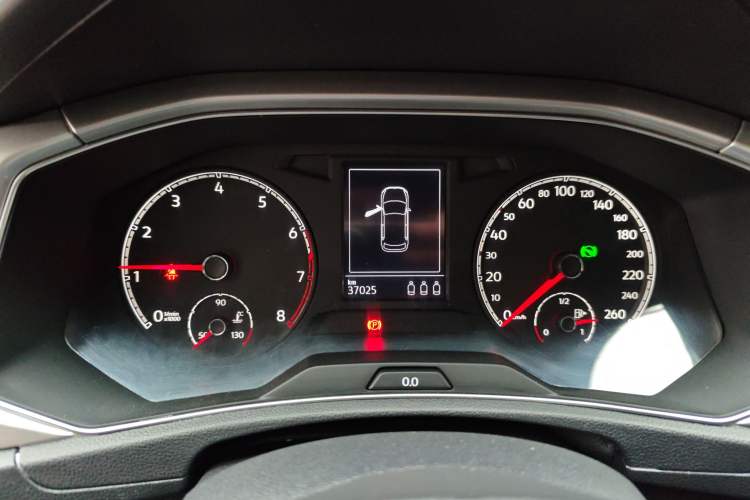 Used Volkswagen T-ROC 2022 280TSI DSG Two-Wheel Drive Elite PLUS