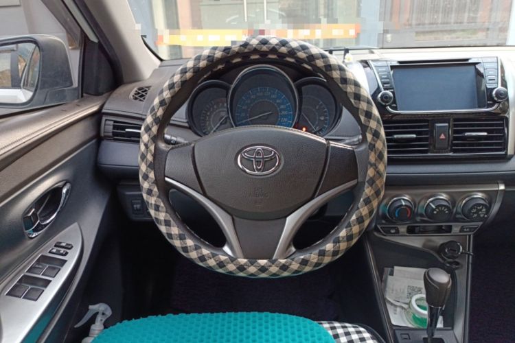 Used Toyota YARiS L Zhi Xuan 2015 1.5E Automatic Charm Edition Steering Wheel