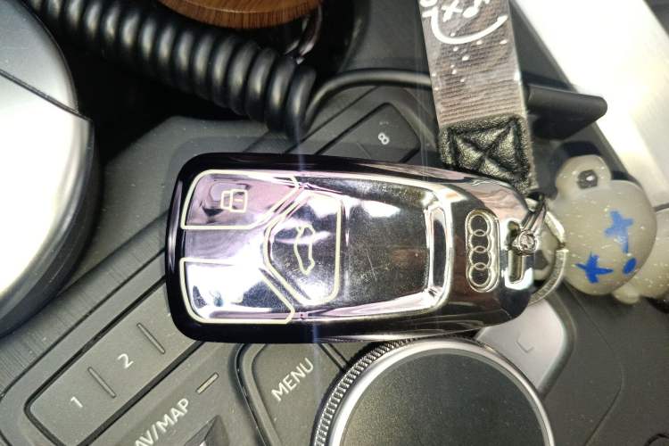 Used Audi A4L 2019 40 TFSI Fashion Edition China VI Emission Standard