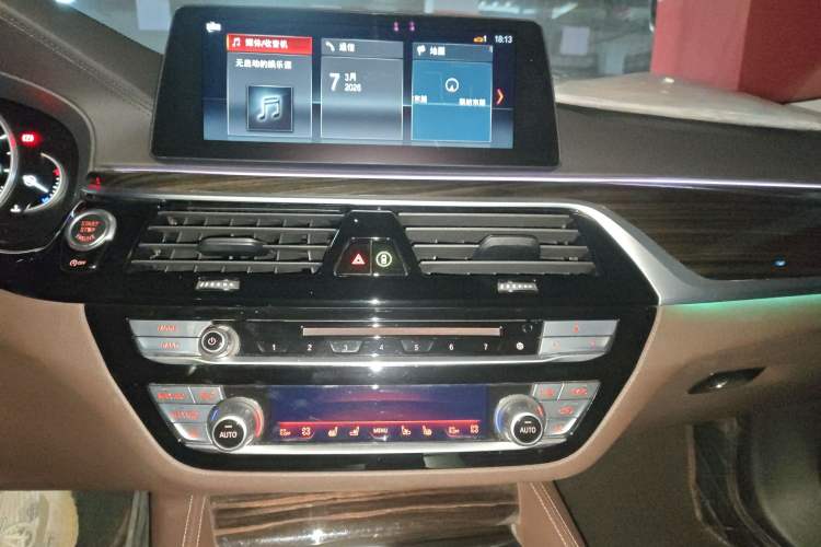 Used BMW 5 Series 2018 Facelifted 530Li xDrive Luxury Package