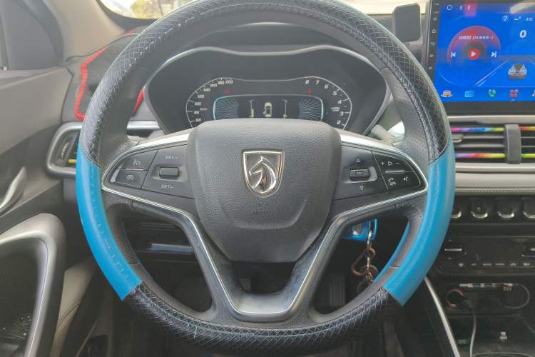 Used Baojun 510 2017 1.5L Manual Fashion Model
