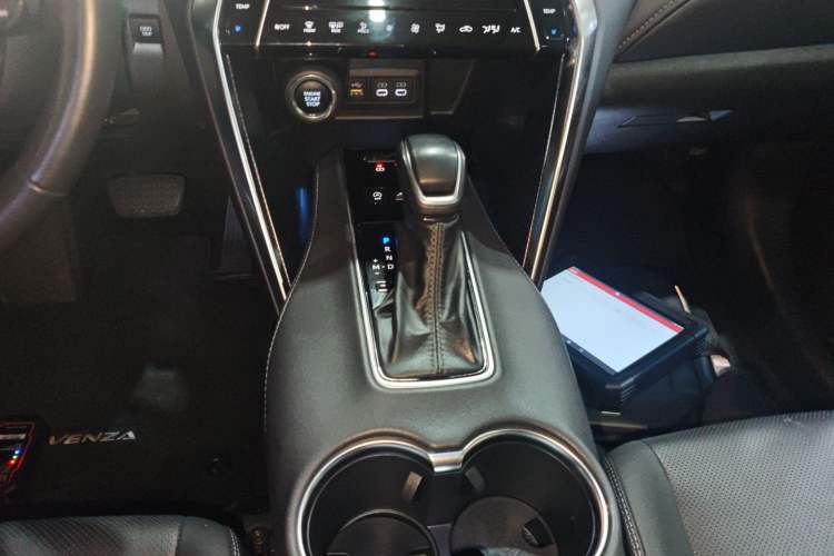 Used Toyota Venza 2023 2.0L CVT Two-Wheel Drive Prestige Version Gear Lever