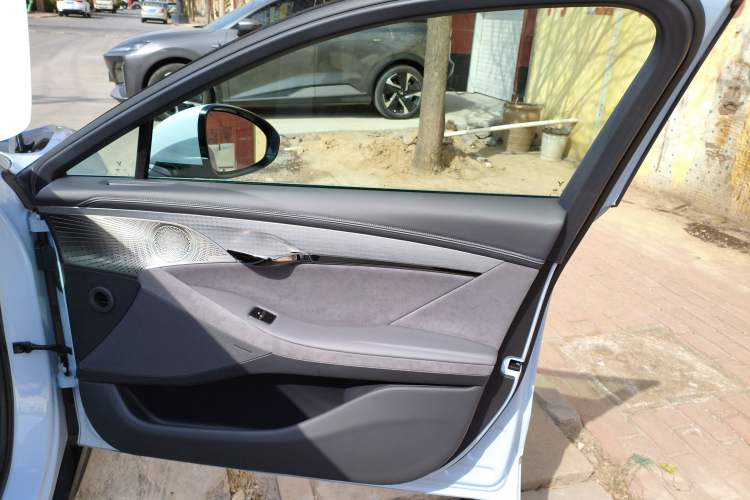 Used VOYAH PASSION 2023 Four-Wheel Drive Long-Range Version
