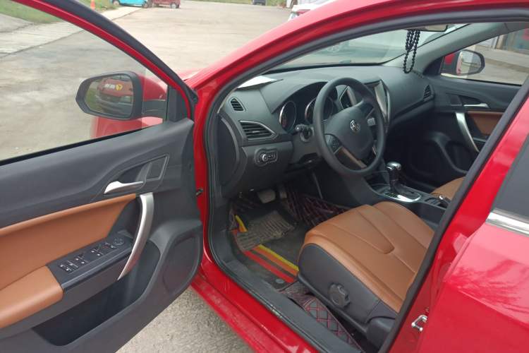 Used MG GT 2016 1.5L Automatic Value-Added Luxury Edition
