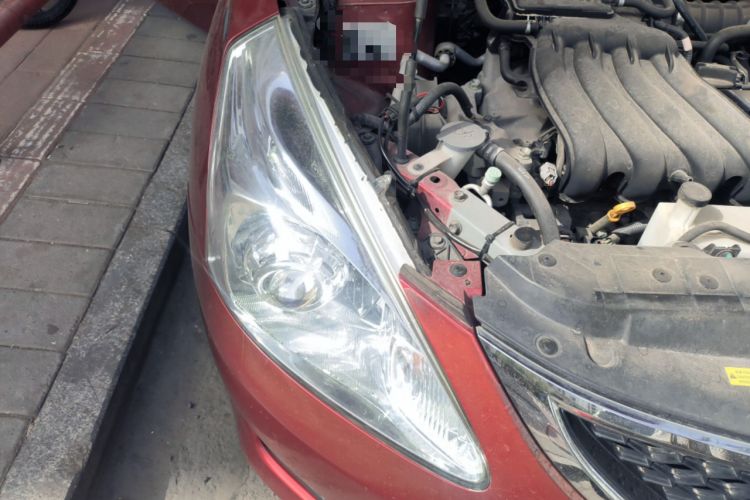 Used Nissan Tiida 2014 1.6L CVT Comfort Model Right Front Headlight