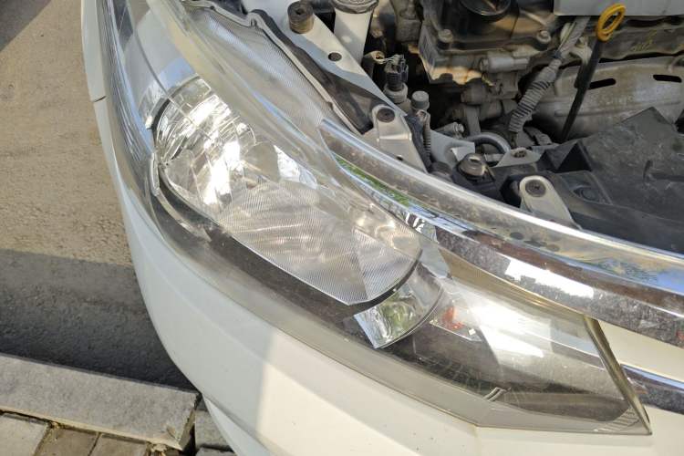 Used Toyota Vios 2016 1.5L Manual ZhiZhen Xingyao Edition Right Front Headlight