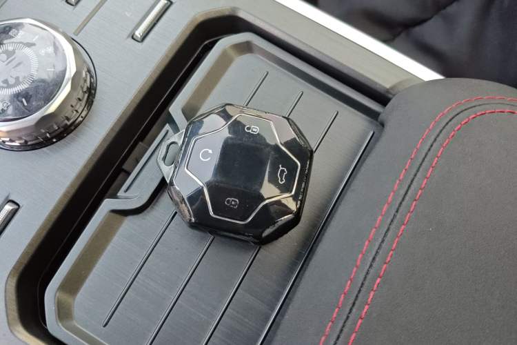 Used JETOUR Shanhai Traveler C-DM 2024 C-DM 208KM Mountain & Wilderness Edition
