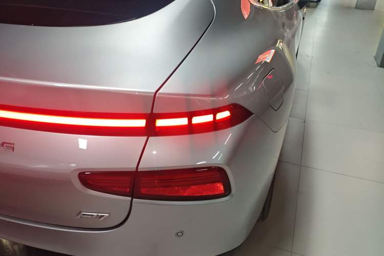 Used XPeng P7 2024 P7i 550 Pro