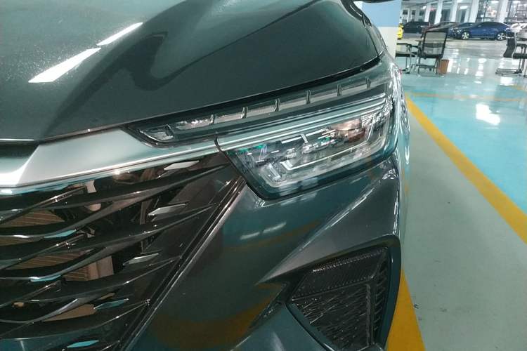 Used Roewe RX5 2023 PLUS 330TGI Automatic Trendsetting Smart Edition Left Front Headlight