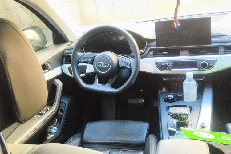 Used Audi A4L 2022 40 TFSI Luxury Dynamic Model