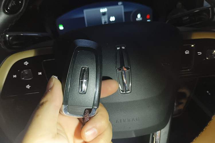 Used Lincoln Corsair 2022 2.0T Two-Wheel Drive Luxury Edition