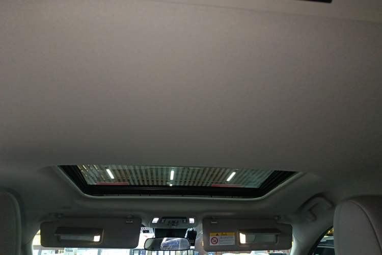 Used Toyota SIENNA 2023 2.5L Hybrid Comfort Edition Headliner