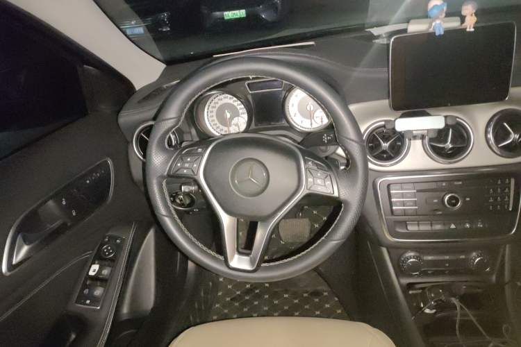 Used Mercedes-Benz GLA 2016 GLA 200 Fashion Model