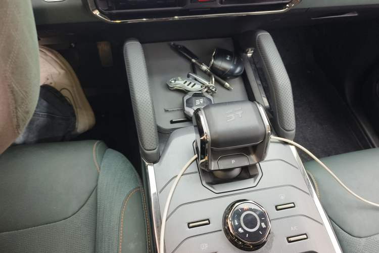 Used JETOUR Traveler 2023 1.5T Two-Wheel Drive Discovery PRO