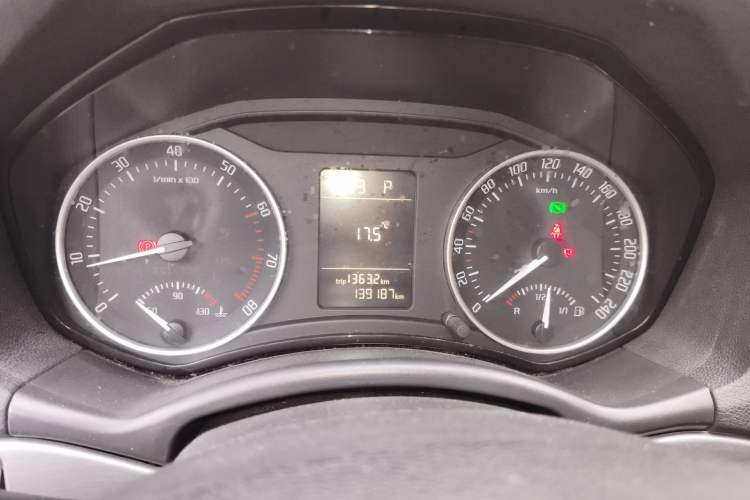 Used Skoda Octavia 2013 1.6L Automatic Yijie Edition Instrument Cluster