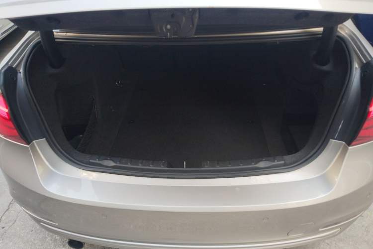 Used BMW 3 Series 2016 320i Fashion Model