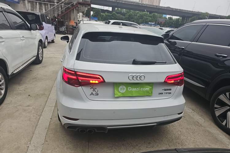 Used Audi A3 2018 30th Anniversary Edition Sportback 35 TFSI Fashion Model
