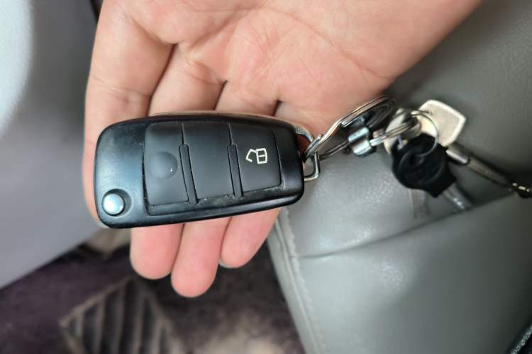 Used JAC Group Refine M5 2016 1.9T Diesel Manual Business Edition Vehicle Key