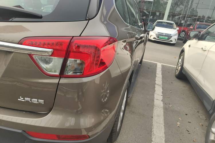 Used Buick Envision 2016 20T Two-Wheel-Drive Elite Model Exterior 3