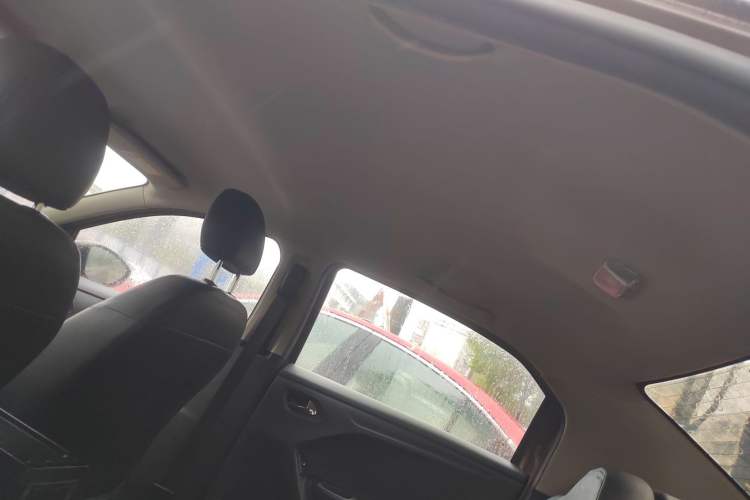 Used Peugeot 301 2016 1.6L Automatic Comfort Edition
