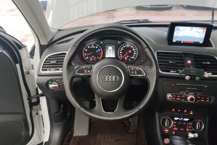 Used Audi Q3 2016 30 TFSI Fashion Model