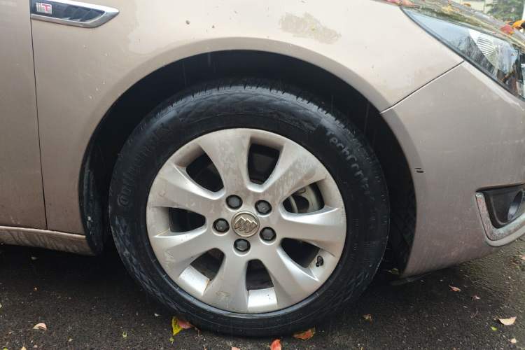 Used Buick Regal 2015 1.6T Elite Tech Model Right Front Wheel Hub