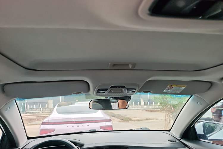 Used Geely Auto Emgrand 2019 Leading Edition 1.5L CVT Upward-Connected Model China VI Standard
