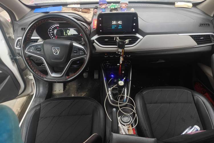 Used Baojun 510 2017 1.5L Manual Fashion Model