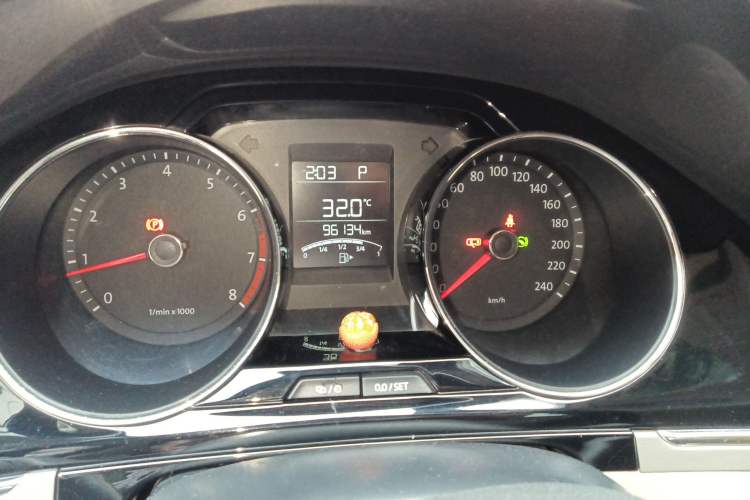 Used Volkswagen Bora 2015 Value Edition 1.6L Automatic Comfort Version