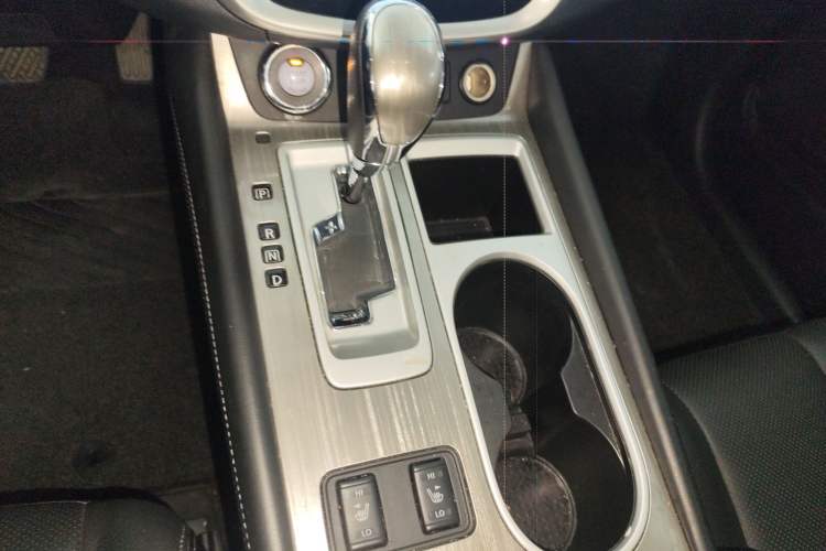 Used Nissan Murano 2021 2.5L XL Two-Wheel Drive Smart Connect Luxury Edition Gear Lever