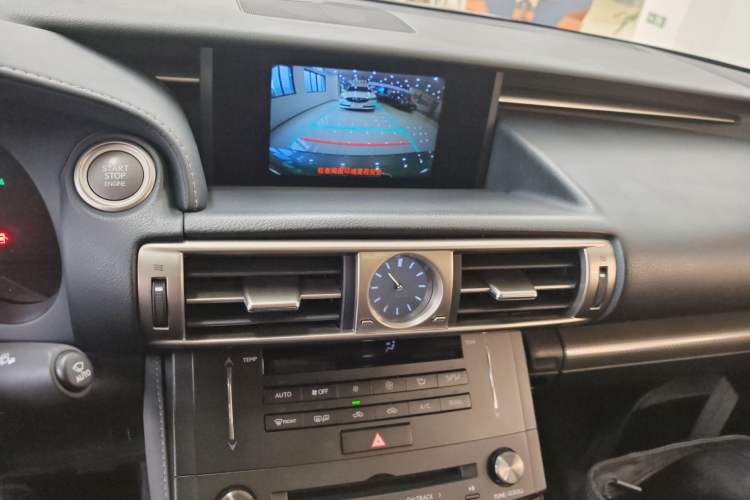 Used Lexus IS 2015 200t F SPORT
