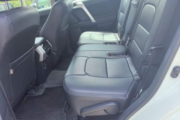 Used Toyota Prado 2018 3.5L Automatic TX
