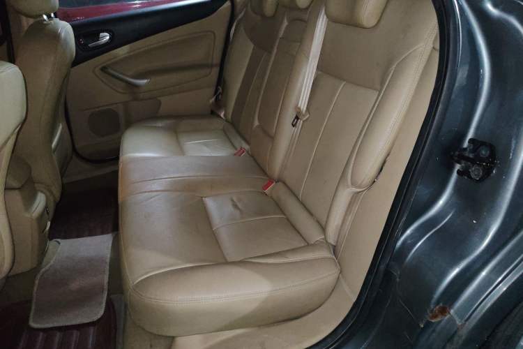 Used Ford Mondeo 2010 2.3L Fashion Edition
