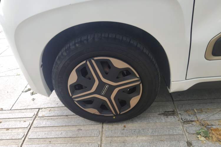 Used Baojun E200 2018 Intelligent Driving Edition Exterior 4